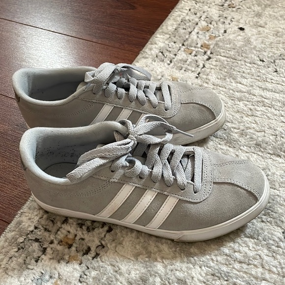 Adidas Neo Sneakers - Picture 1 of 7